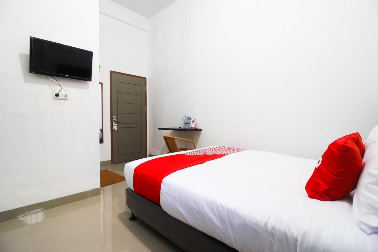 Oyo 1653 Fajar Residence Pekanbaru Extérieur photo