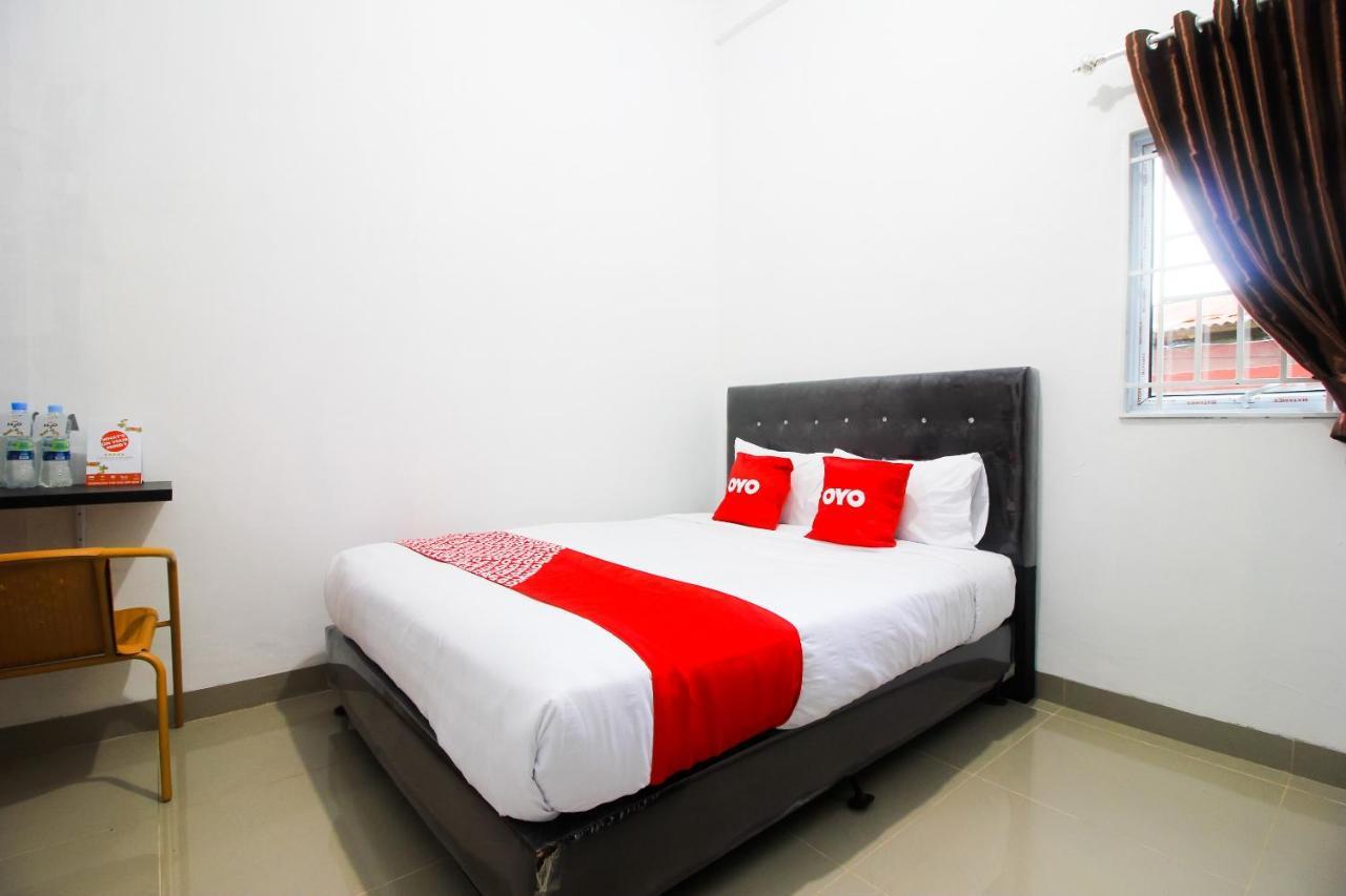Oyo 1653 Fajar Residence Pekanbaru Extérieur photo