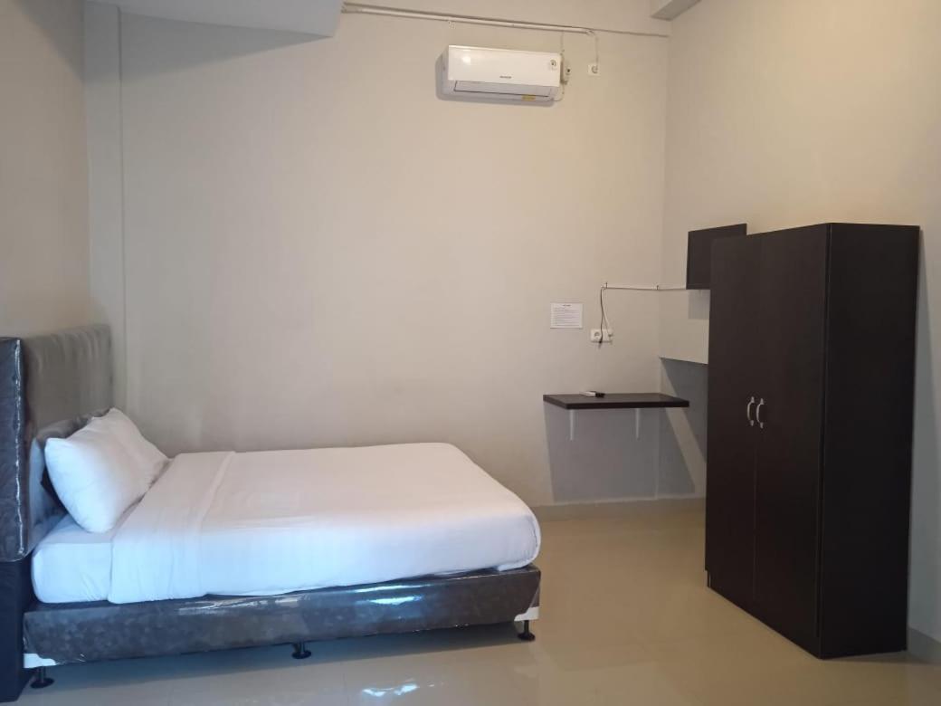 Oyo 1653 Fajar Residence Pekanbaru Extérieur photo