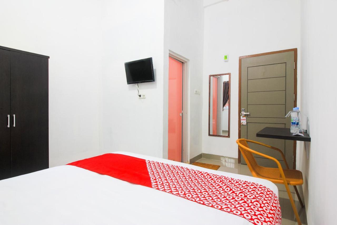 Oyo 1653 Fajar Residence Pekanbaru Extérieur photo