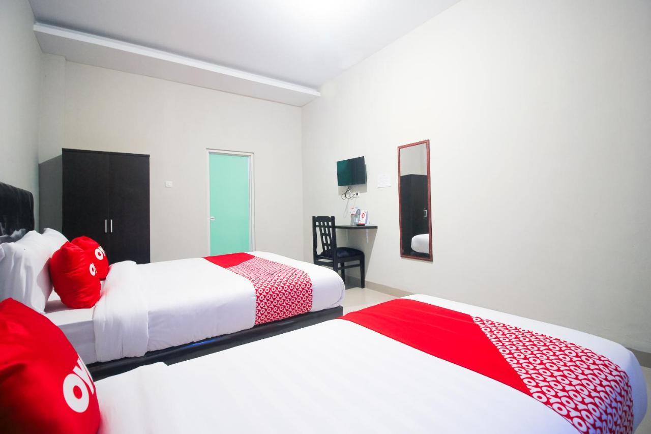 Oyo 1653 Fajar Residence Pekanbaru Extérieur photo