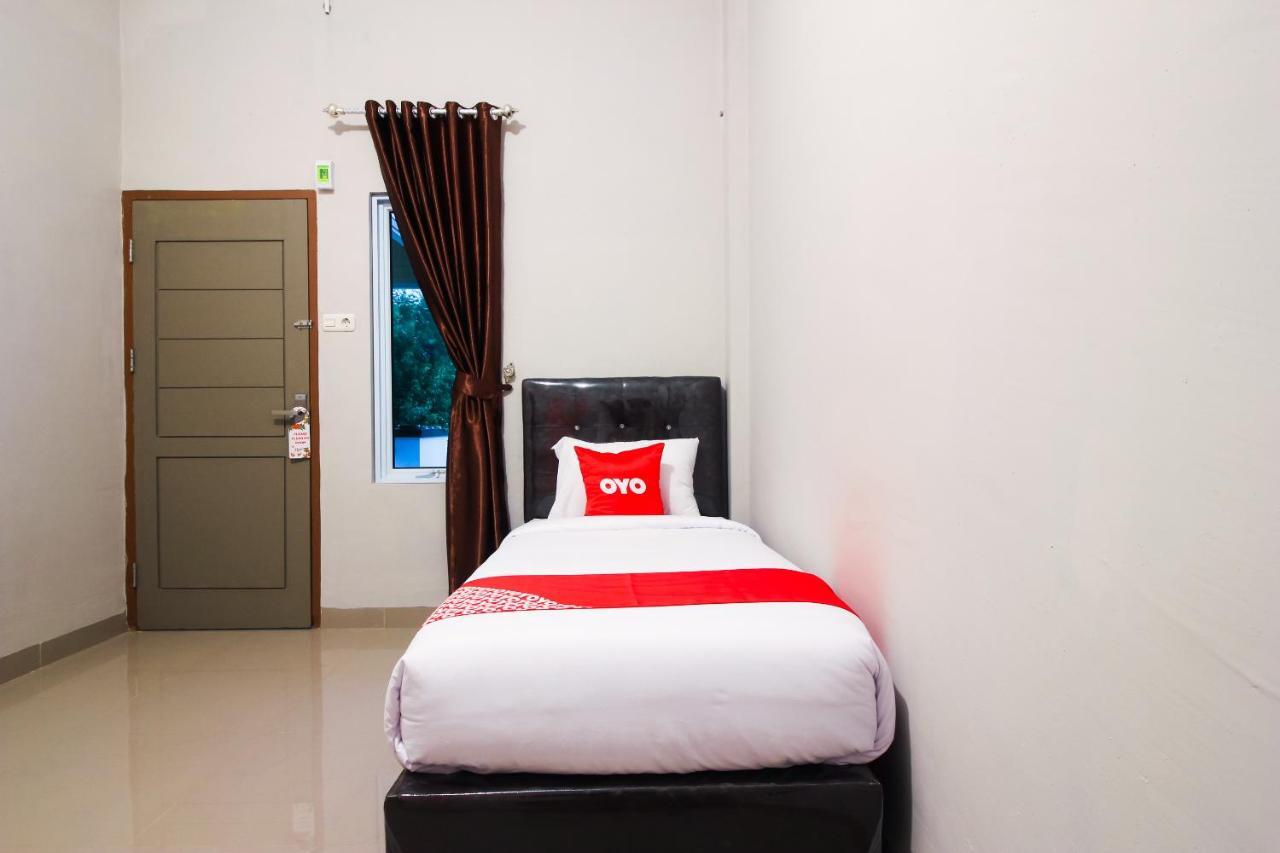 Oyo 1653 Fajar Residence Pekanbaru Extérieur photo