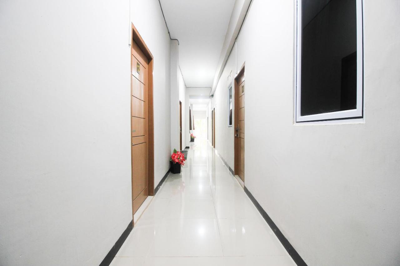 Oyo 1653 Fajar Residence Pekanbaru Extérieur photo