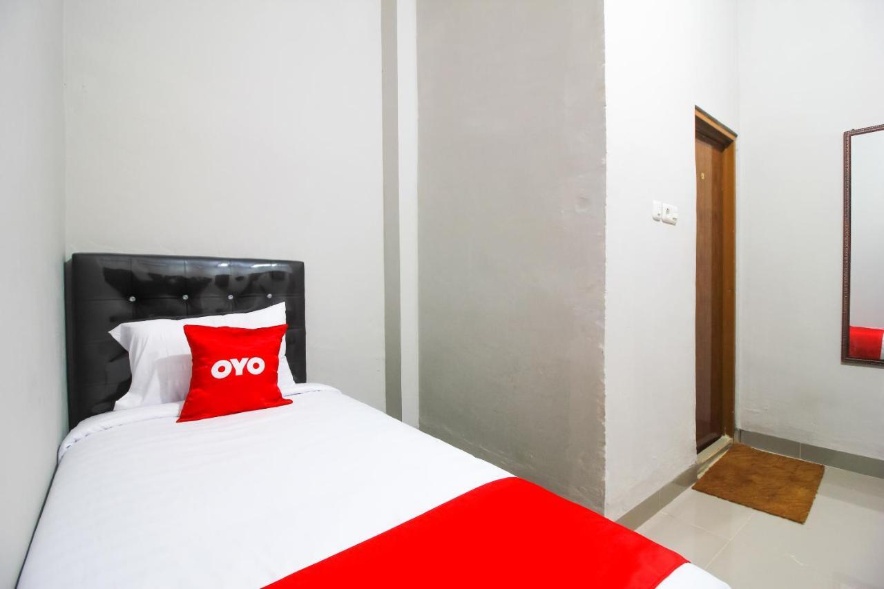 Oyo 1653 Fajar Residence Pekanbaru Extérieur photo
